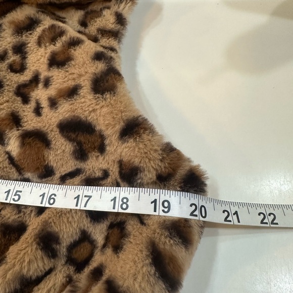 Southern Stitch Luxurious Animal Print High Collar Faux Fur Zip Vest Size Medium - Picture 8 of 10